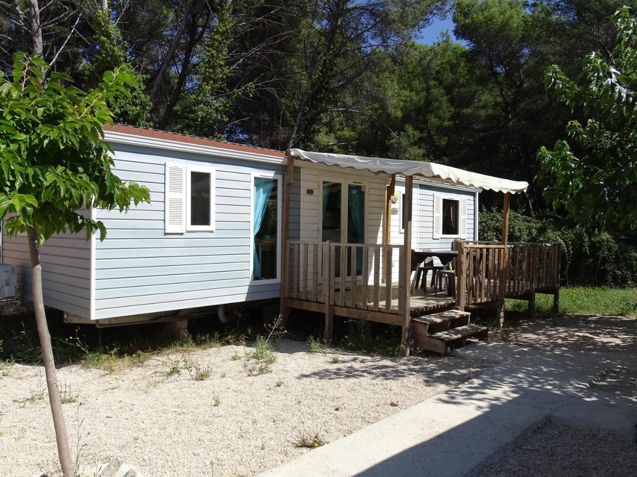 Hotel Camping Aux Portes De Cassis Roquefort-la-Bédoule Exterior foto